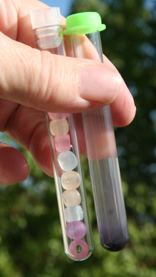 Silver chloride in sunshine with UV detection beads