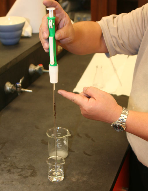 2mL pipette getting rinsed